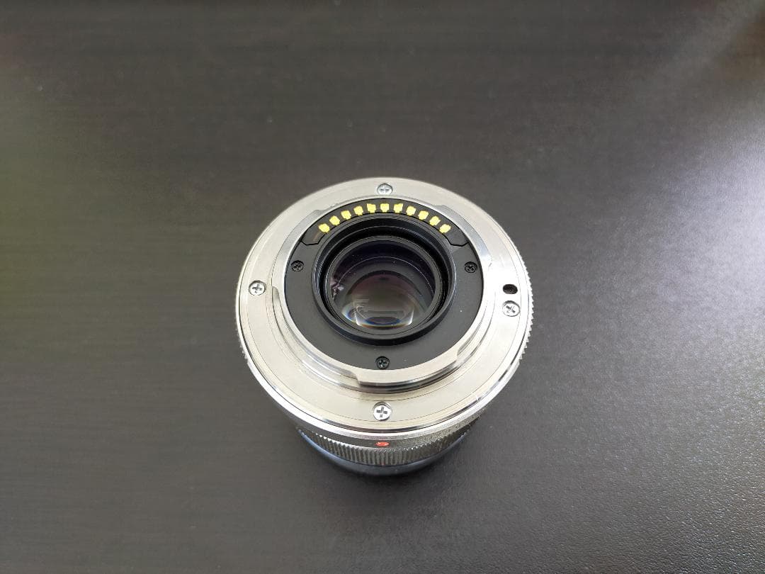 オリンパス M.ZUIKO DIGITAL ED 12mm F2.0 シルバー