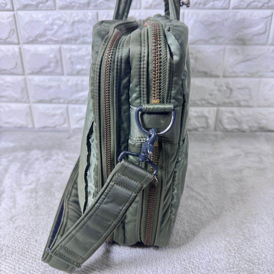 吉田カバン POTER タンカー オリーブ色 ビジネスバッグ　ブリーフケース