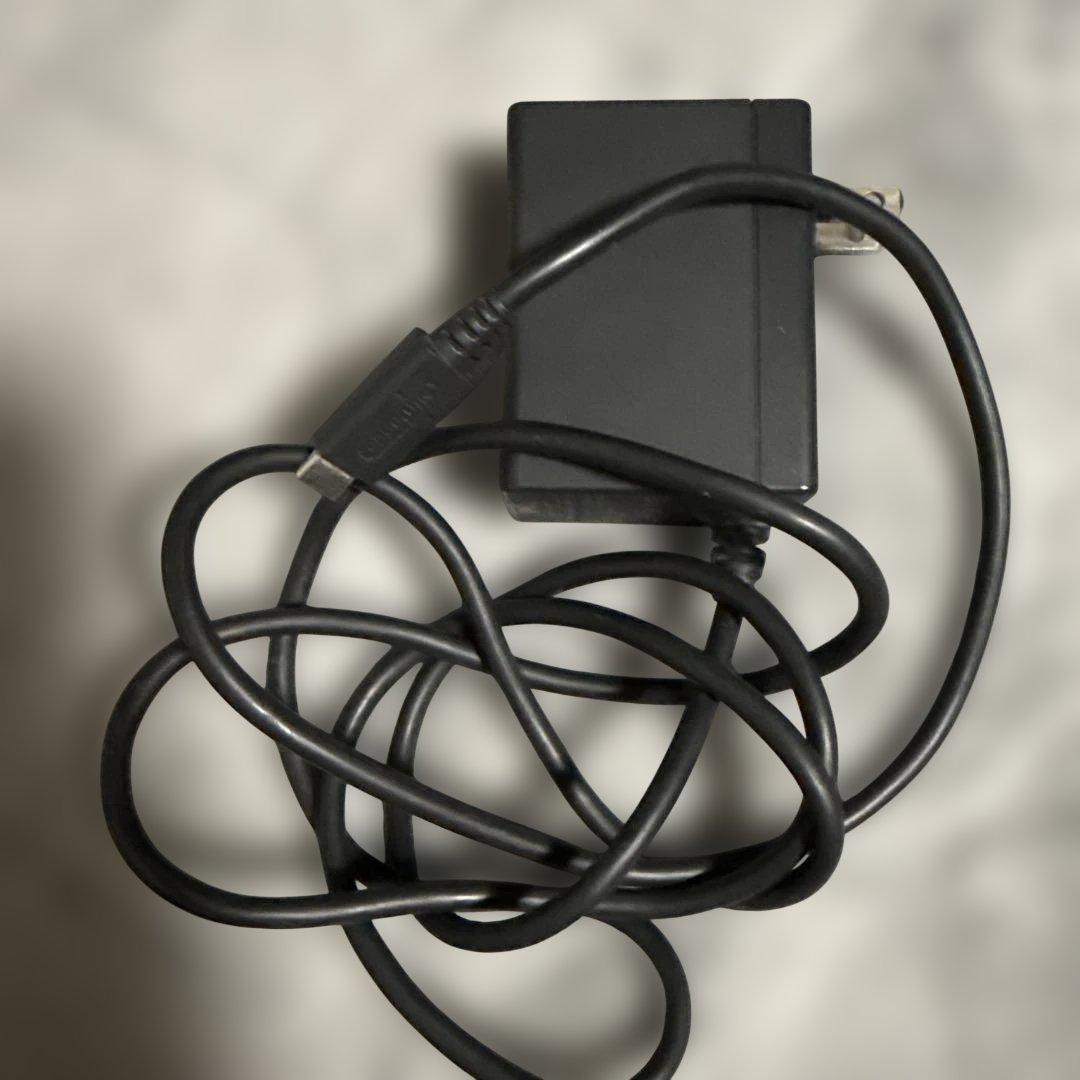 Nintendo Switch 本体（ジョイコン無し）　充電コード　ドック