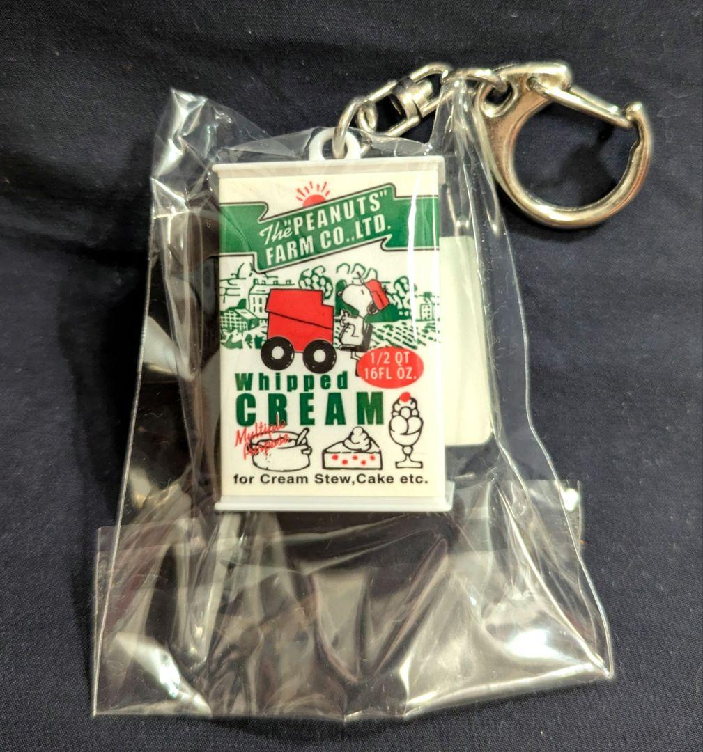 公*o様 PEANUTS 　スヌーピー　クリーム缶キーホルダー