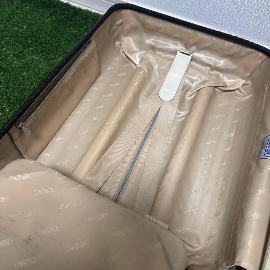 u*n様 RIMOWA ブラウン キャリーケース 機内持ち可能サイズ