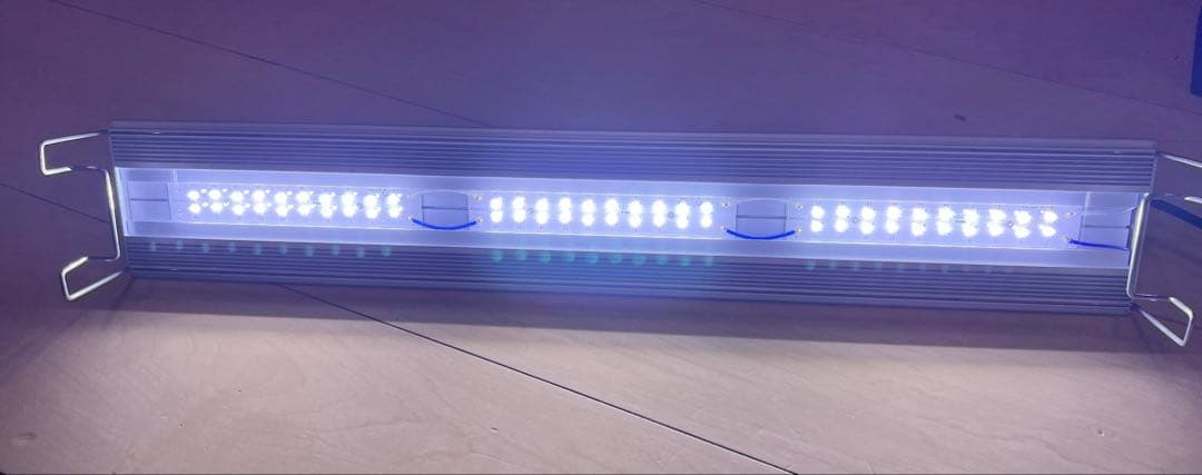 アクロ TRIANGLE LED VIVID 60 トライアングル　照明　水草