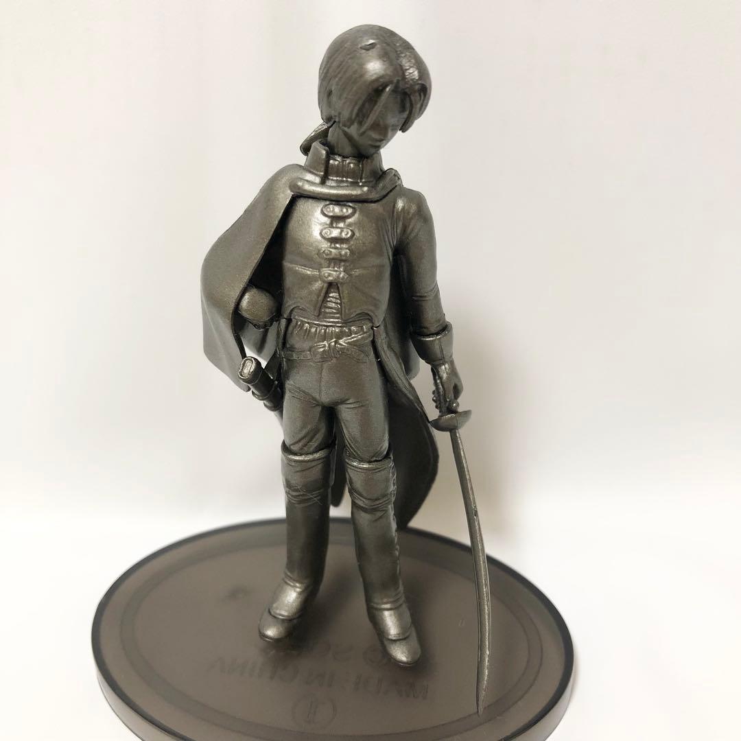 【匿名配送】超レア！シークレットあり！ドラクエ8 キャラクター フィギュア 4体