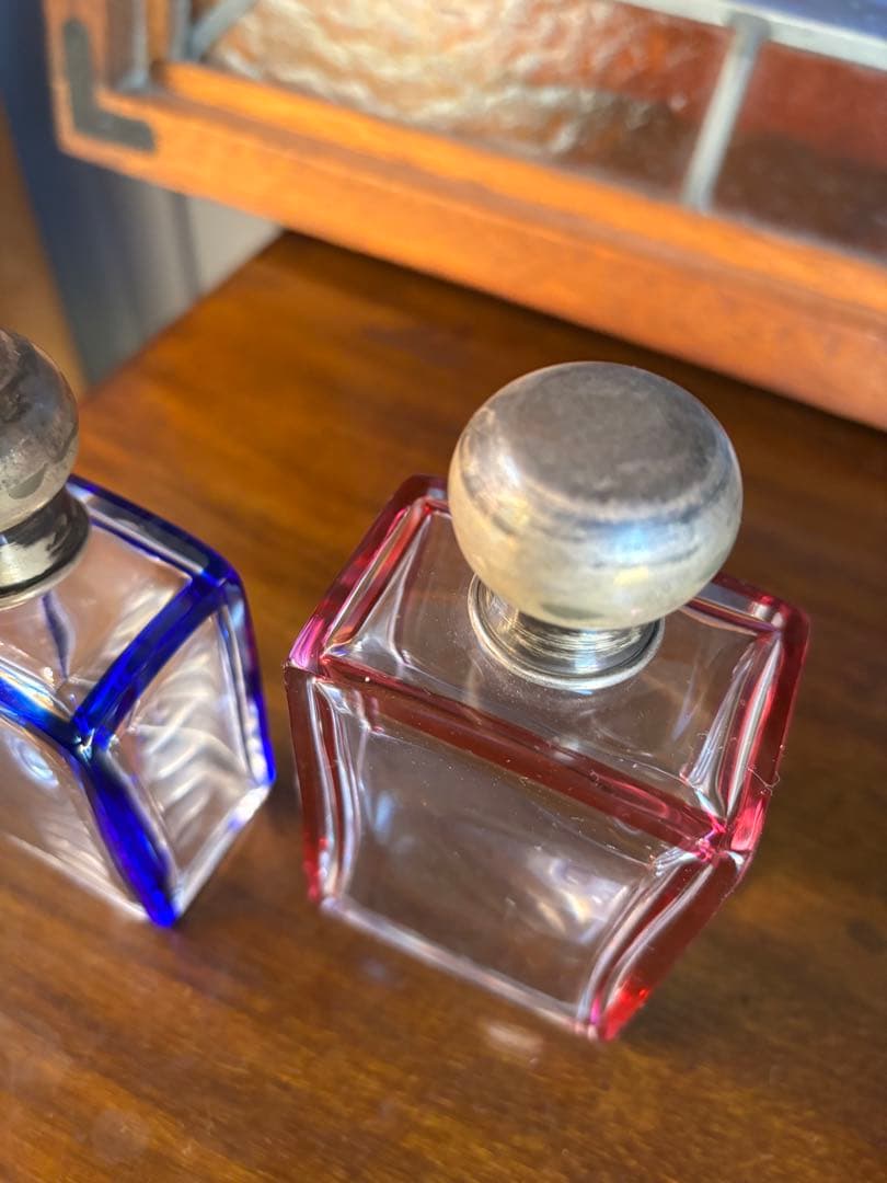 フランス アンティーク ガラス香水瓶 2点セット ブルー&レッド エッチング