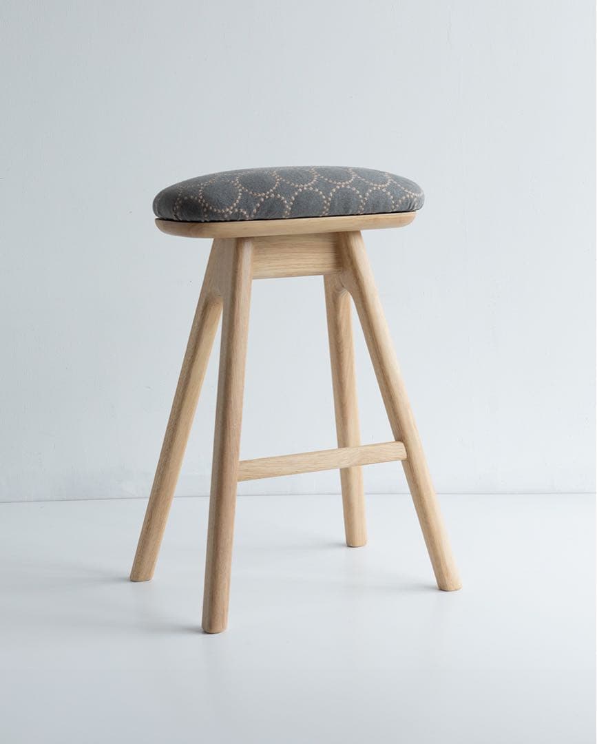 キッチンスツールNA H530＋ミナ ペルホネン　タンバリン　グレー