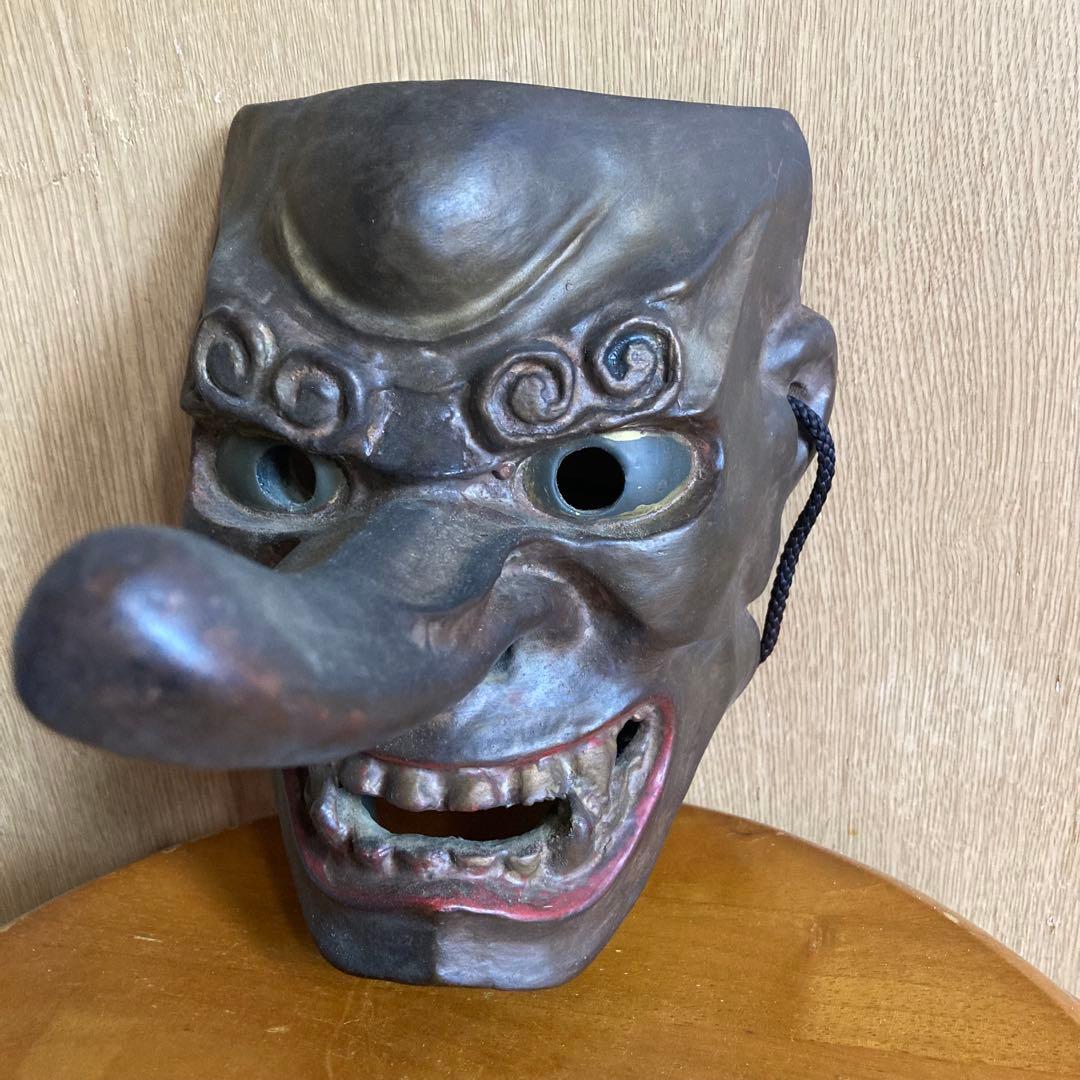 伝統的な日本の面 長い鼻　天狗