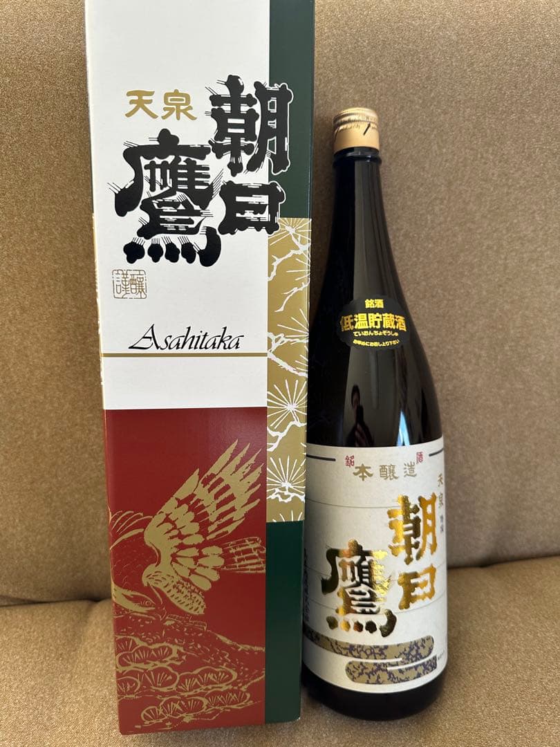 朝日鷹　日本酒 一升瓶　化粧箱入り