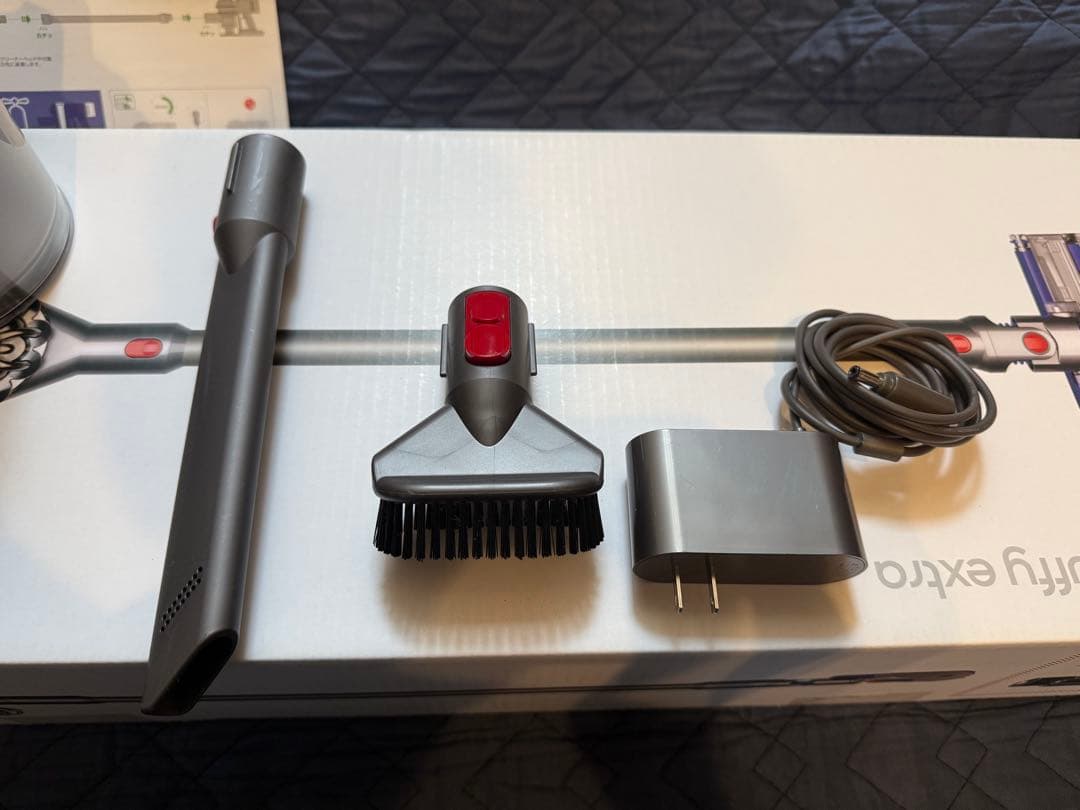 dyson v8 fluffy extra スティッククリーナー 本体