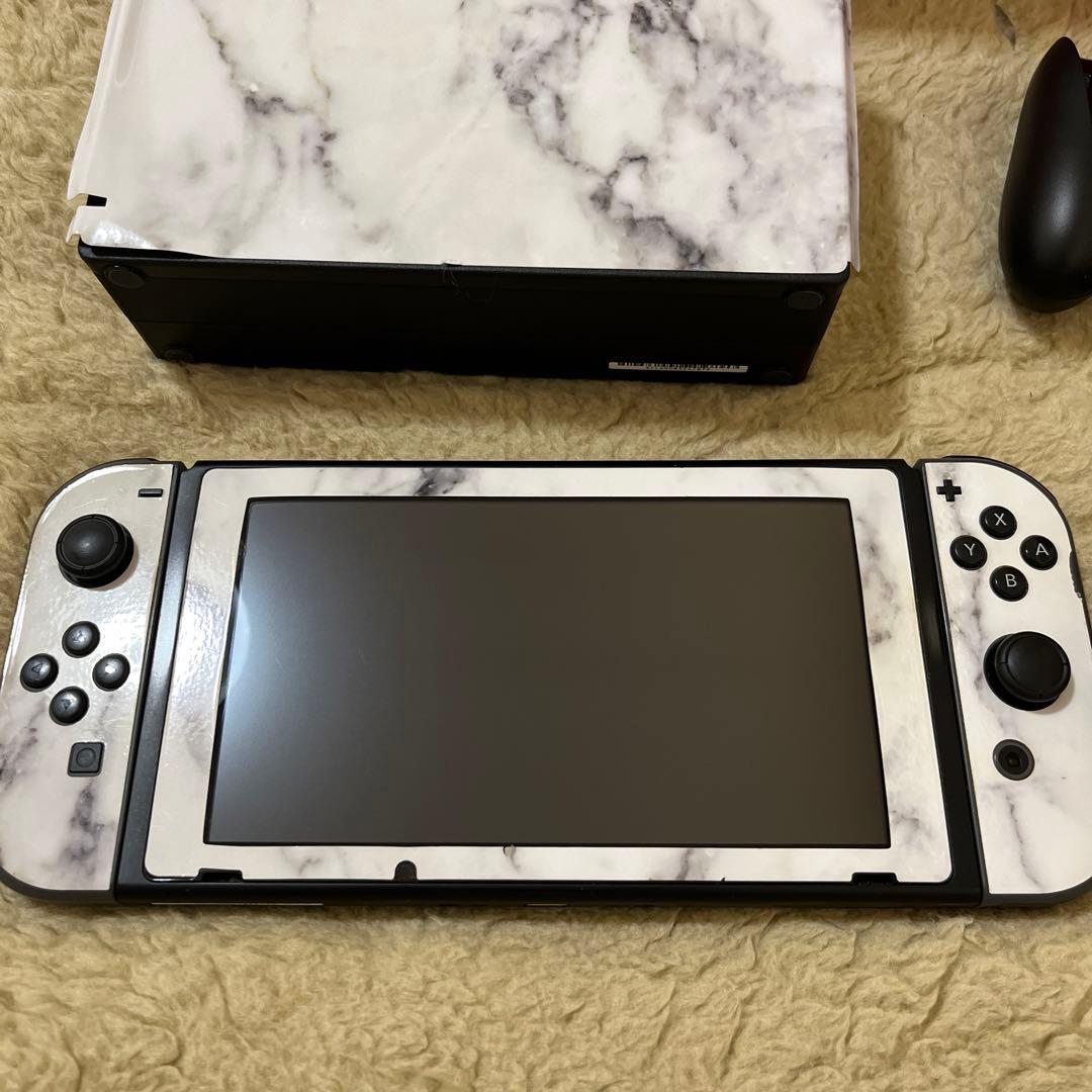 【美品・付属品完備】Nintendo Switch 本体