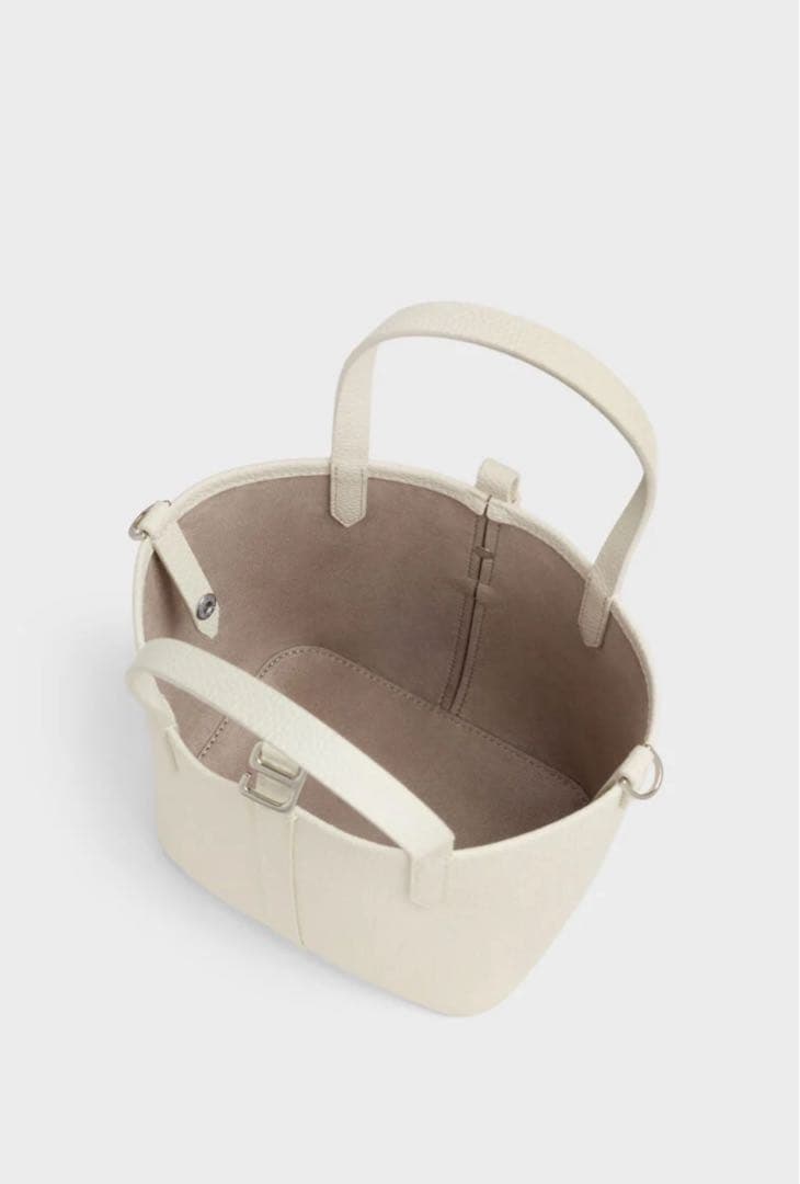 CHARLES & KEITH Beryl ベリル リサイクルレザーバケツバッグ