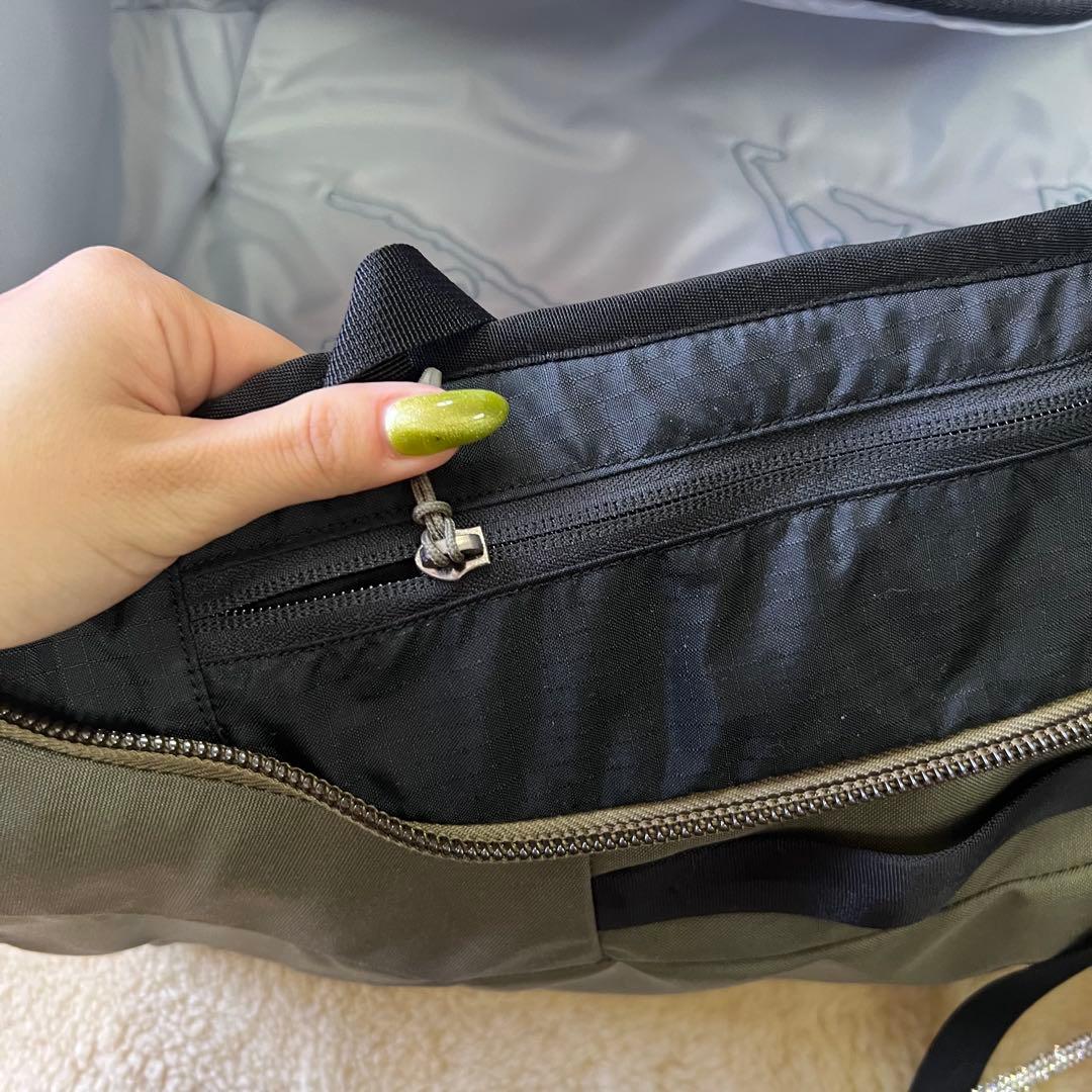 希少モデル新品タグ付き　ARC'TERYX バッグ カーキ　コンバートケース