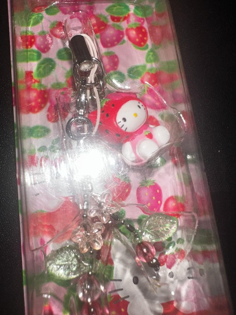 J*_様 #1-1051218 ハローキティのカラフルなストラップ3個セット