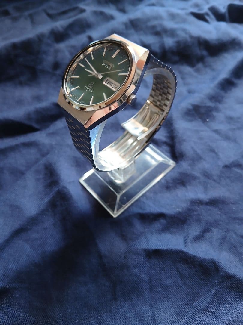 SEIKO グリーン文字盤 腕時計　Type2