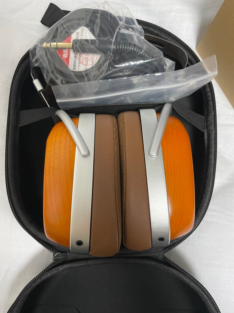 Hifiman AUDIVINA ヘッドホン 密閉型 平面駆動型