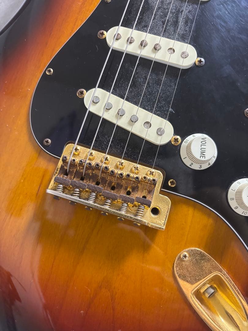 Fender japan Stratocasterストラトキャスターサンバースト