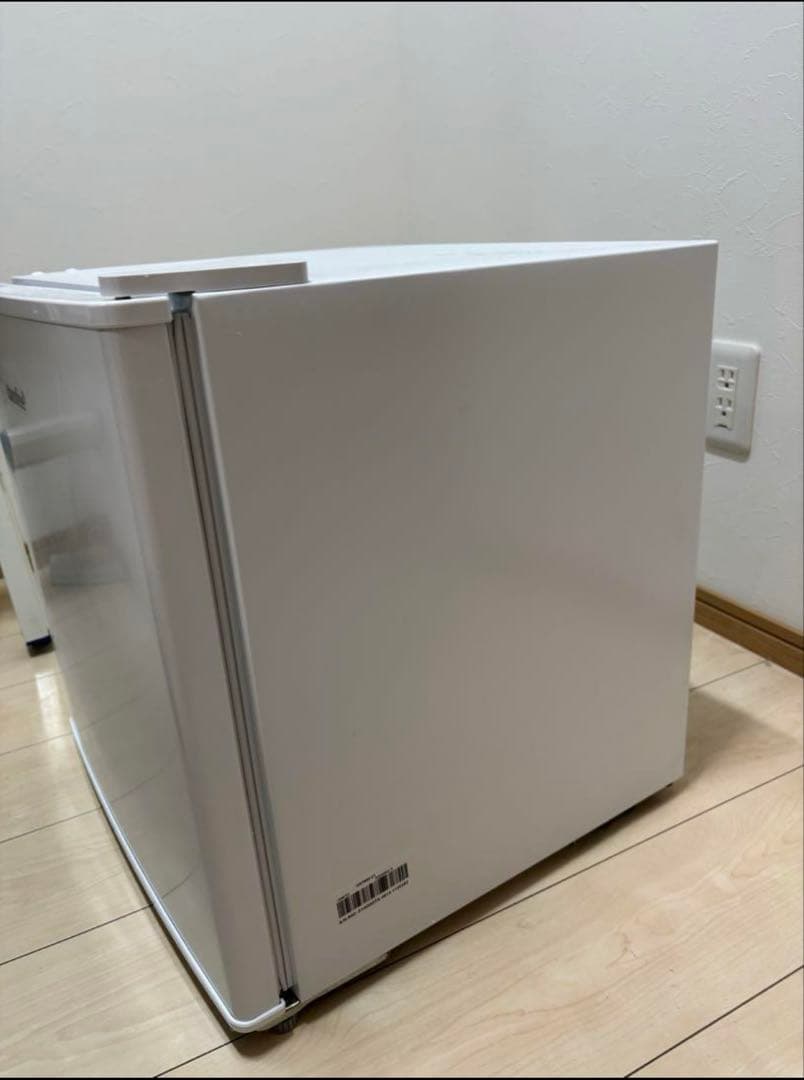 コンフィー(COMFEE’) 冷蔵庫 45L RCD45WH/E