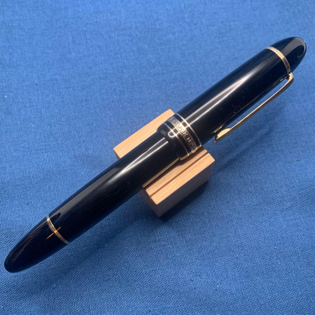 良品　モンブラン　149 中白18K F ヘミングウェイ　マイスターシュテュック