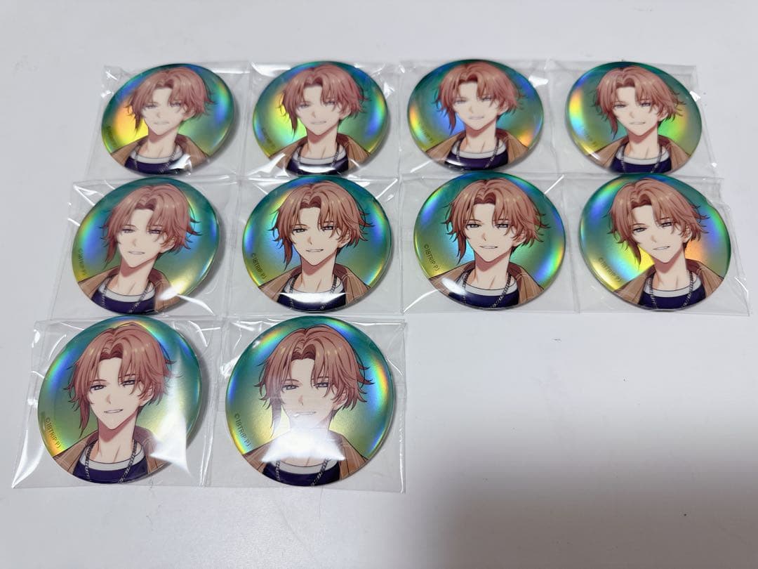 エイトリ 18trip 缶バッジオーロラキャラバッジ オーロラ缶 七基