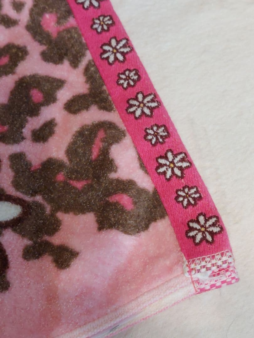 d*9様 激レア　1998年　ヒョウ柄 サンリオ　ハローキティ バスタオル　Vi