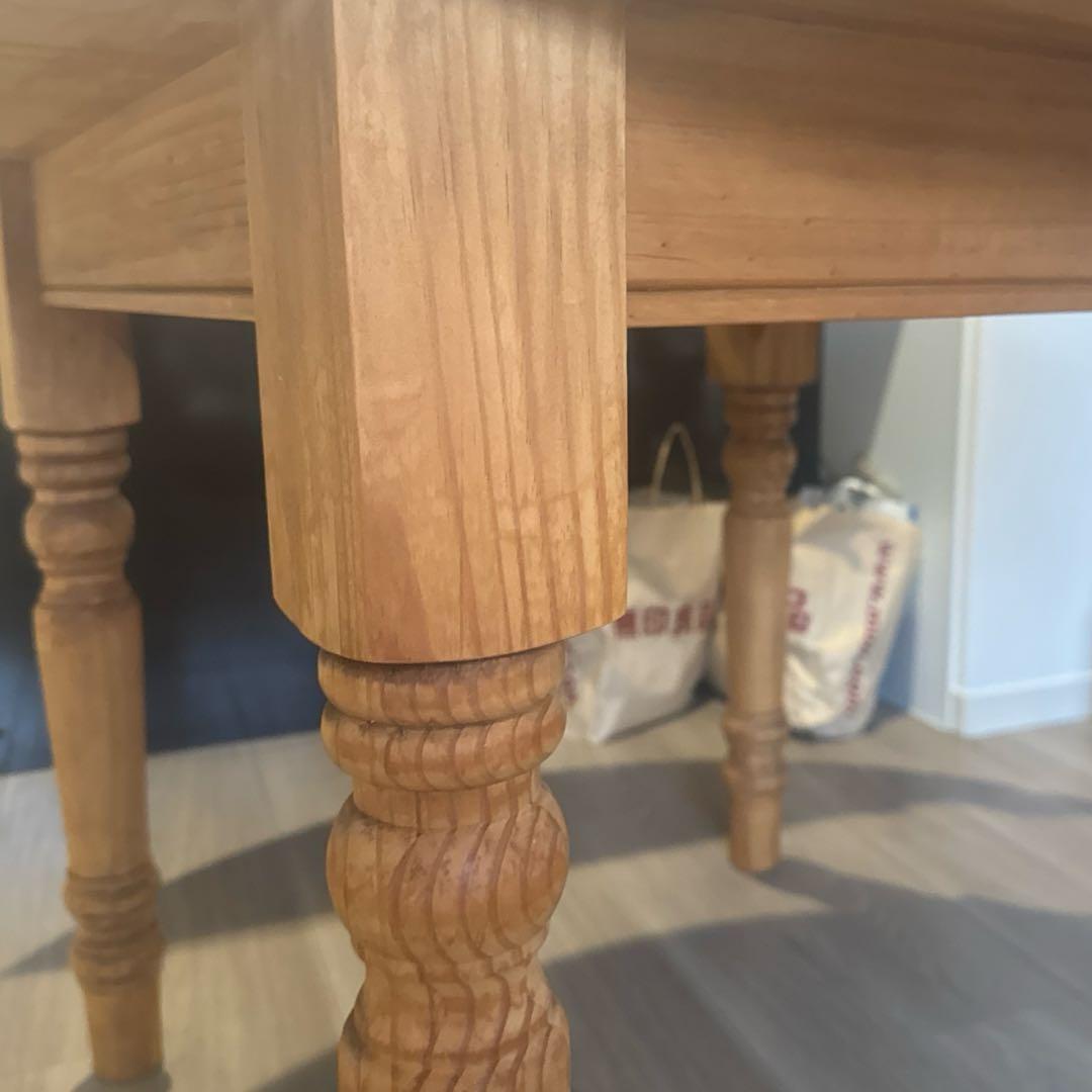 L*y様 【カントリー風】ダイニングテーブル　ラウンド　円　丸テーブル【パイン風