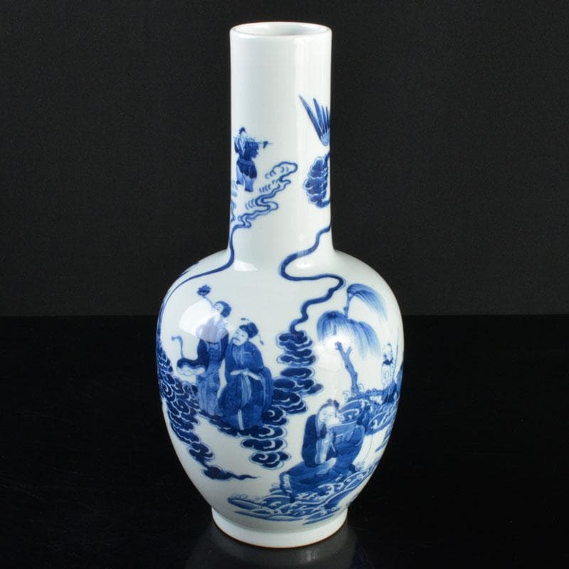 中国　大清乾隆年製　青花　人物文　長頸瓶　M　R4724B