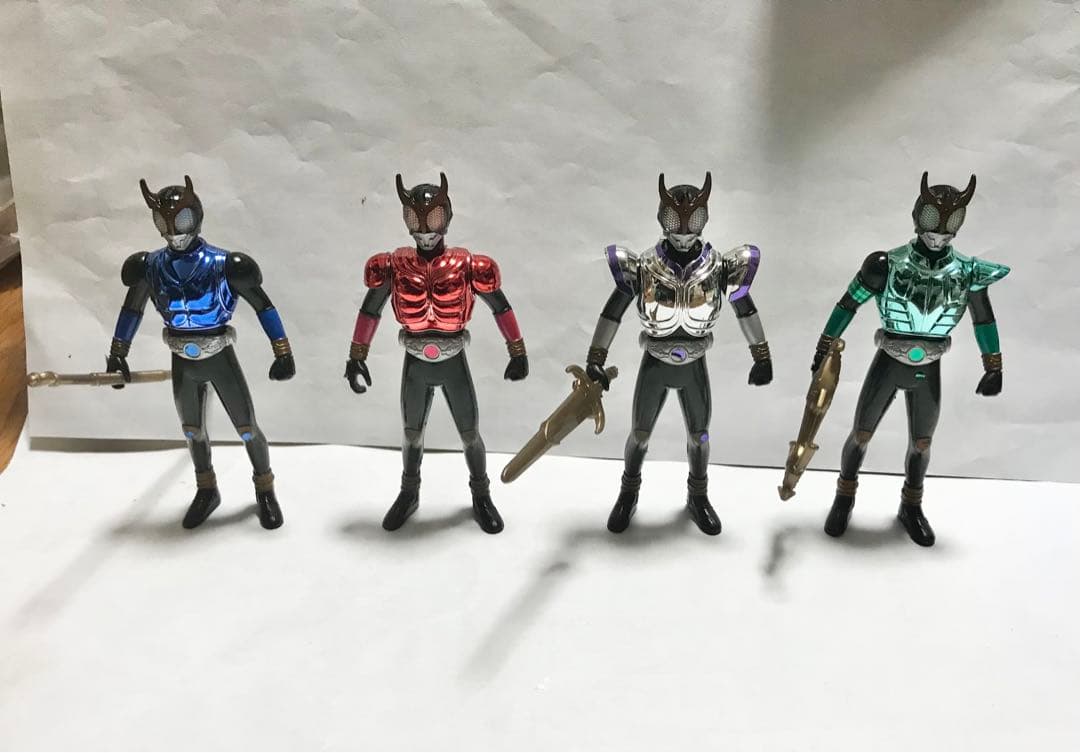 【貴重】 仮面ライダークウガ　フィギュア　8体　当時物