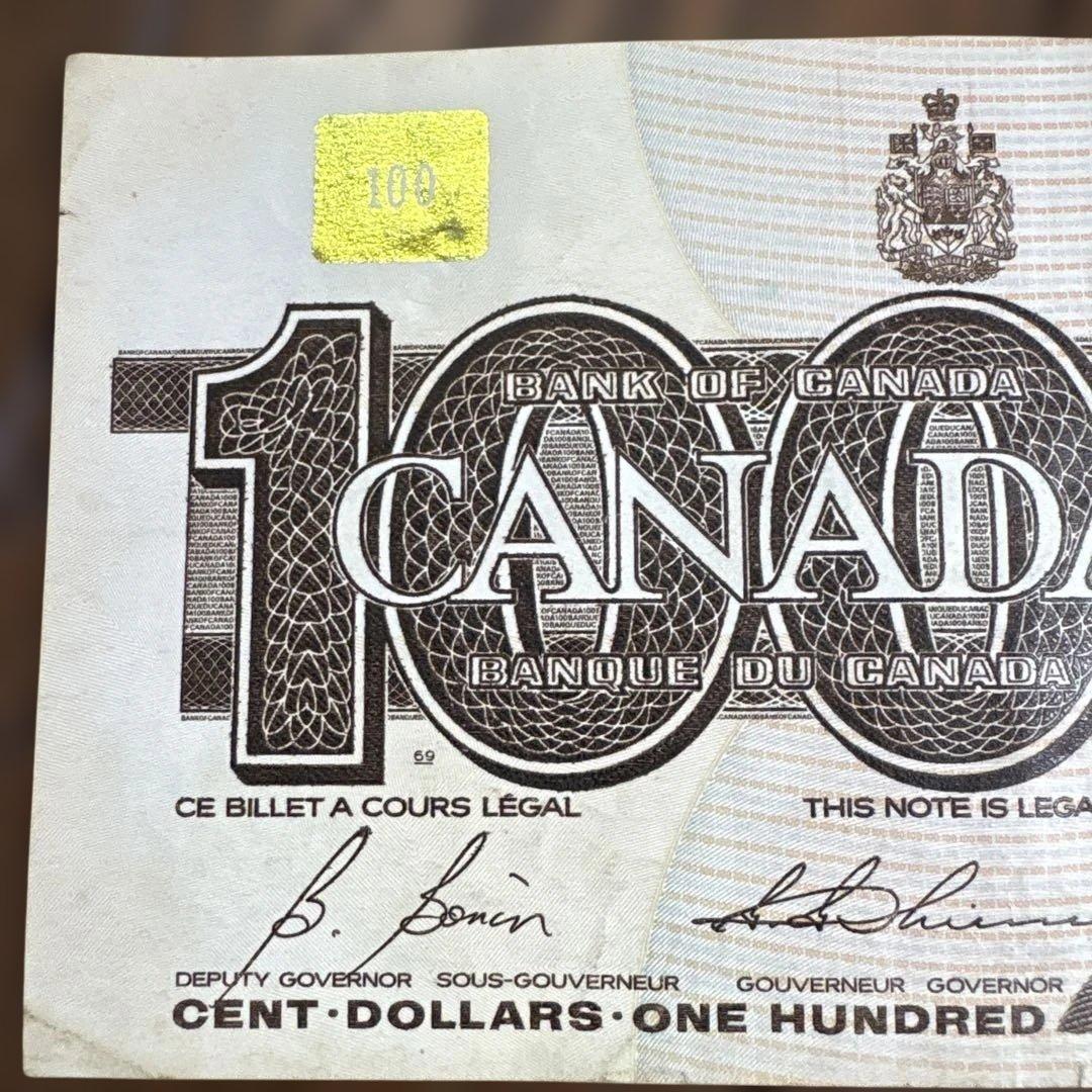 カナダ　$100 一枚