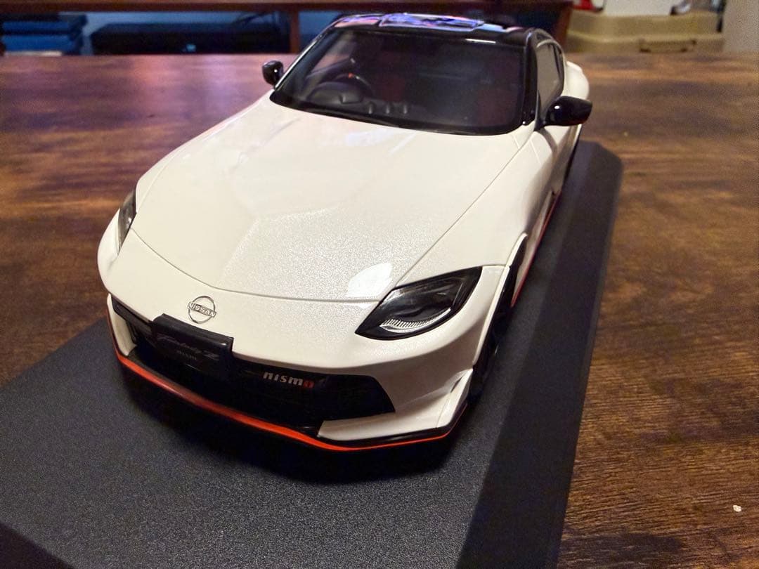 京商 1/18 日産 フェアレディ Z ニスモ (ホワイト) ミニカー