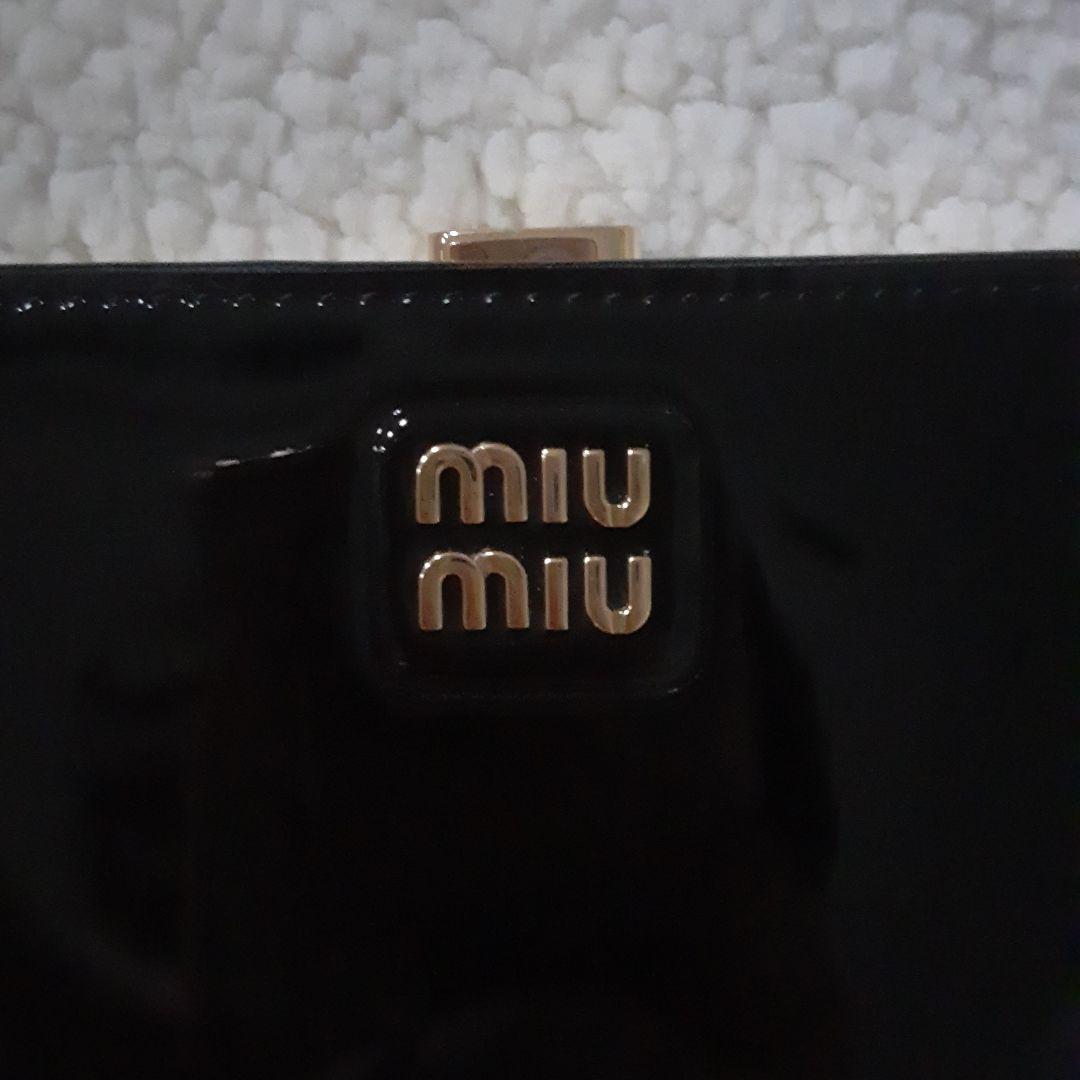 【レア】ミュウミュウ パテント エナメル がま口 財布 5ME009