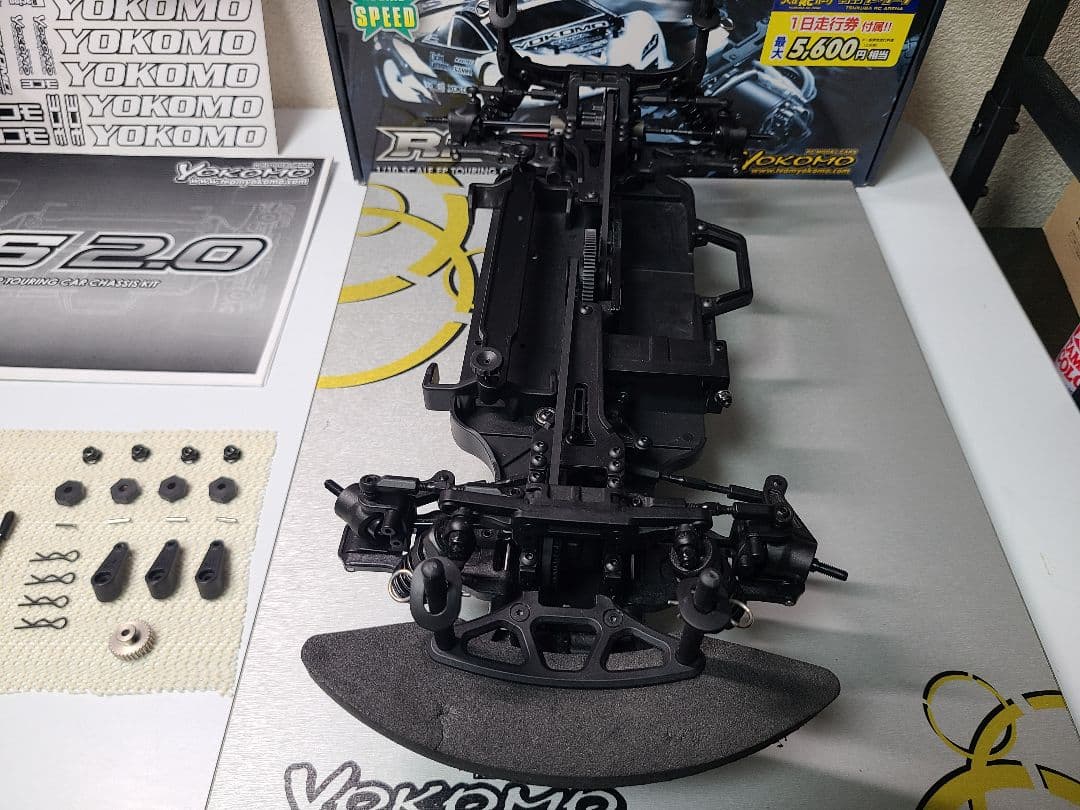 組立済　ルーキースピード　RS2.0　ラジコン　シャーシ　ヨコモ　YOKOMO