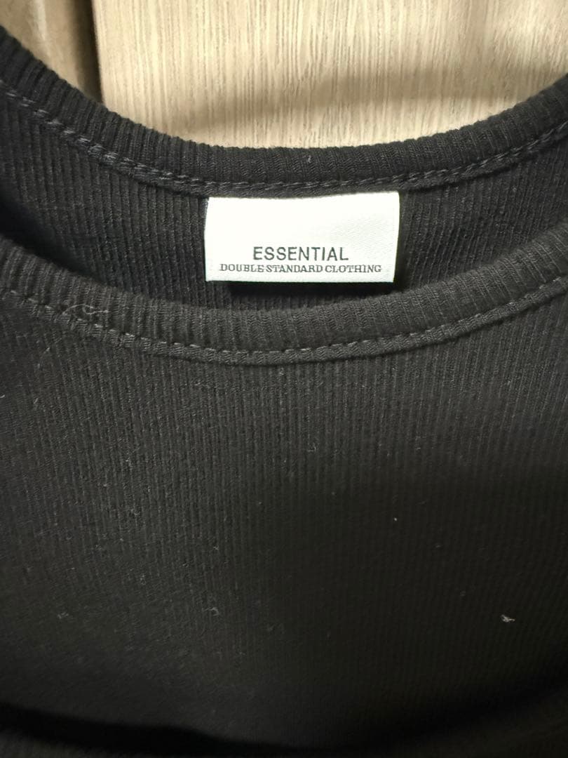 ユキ★ESSENTIAL レイヤードデザインリブトップス ブラック