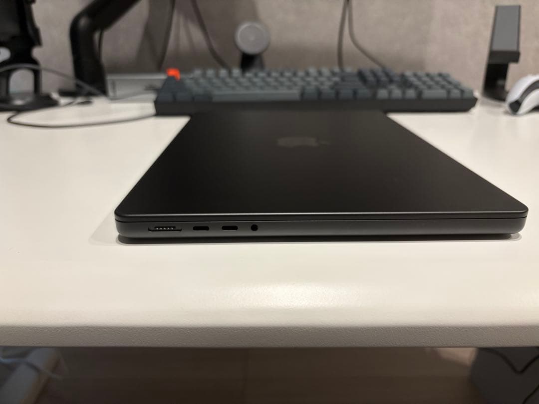 MacBookPro 14 M5 スペースグレー16GB 1TB