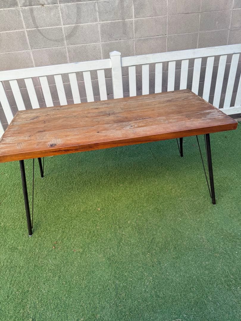 バーンウッド　古材　アンティーク　木製　ダイニングテーブル 金属脚付き