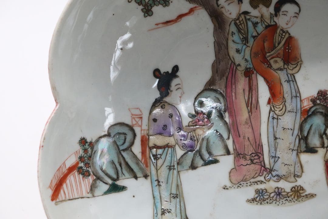 ※中国　大清康熙年製銘　美人紋高足花口皿　送料込み0814