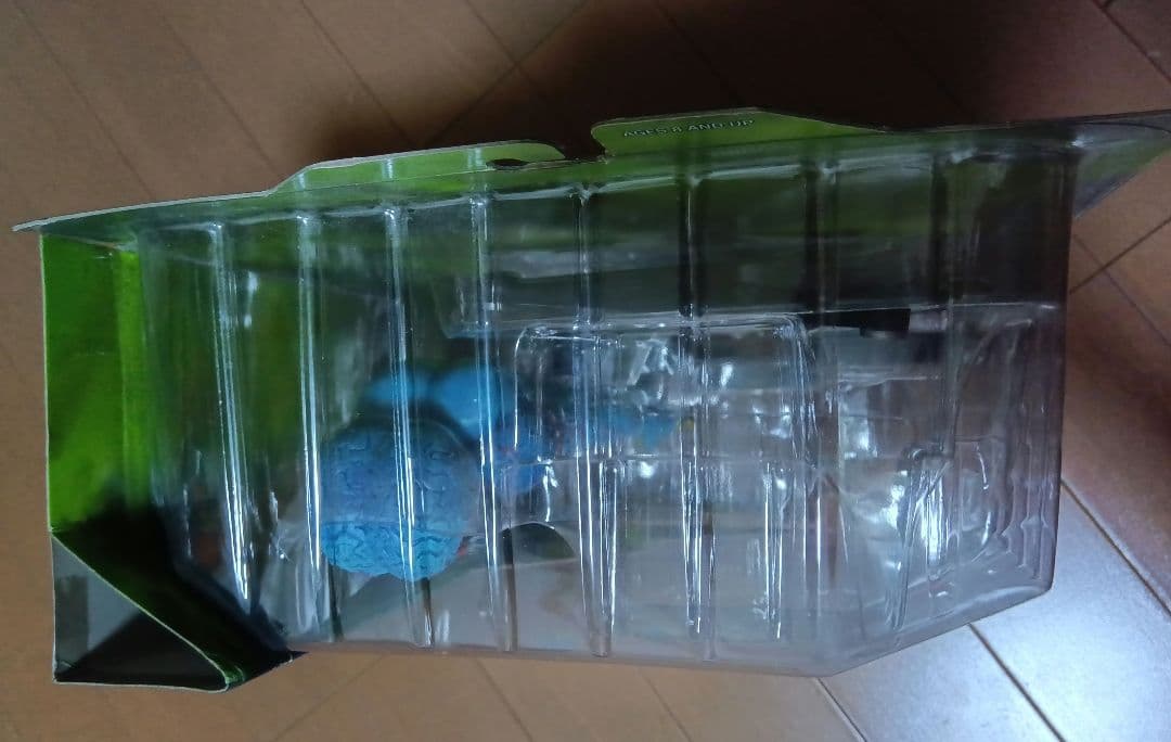 ダイヤモンドセレクト　ユニバーサルモンスター　メタルナミュータント　フィギュア