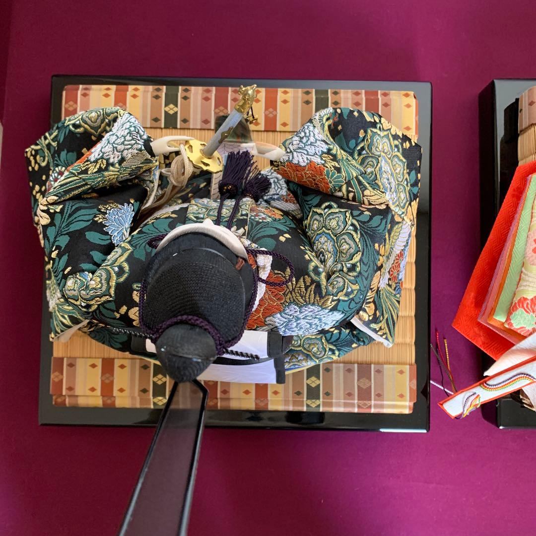 雛人形 親王台込み　伝統的な衣装 約30cm