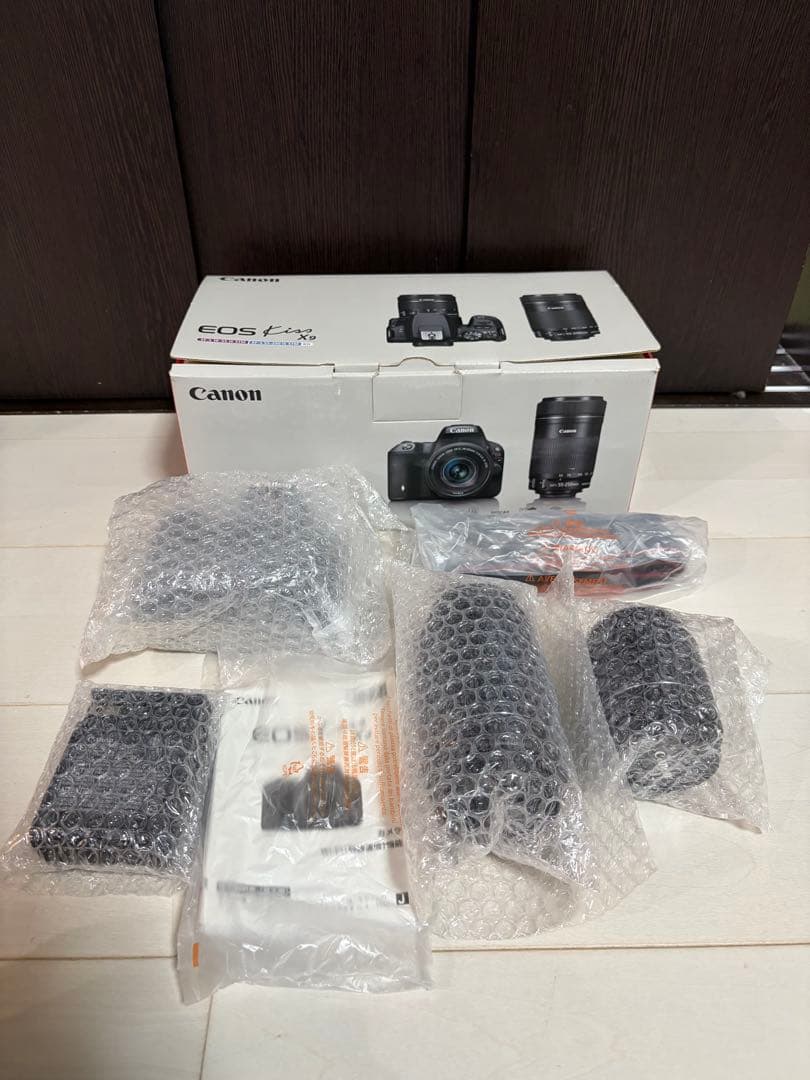 お値下げ不可 Canon EOS Kiss X9 ダブルズームキット