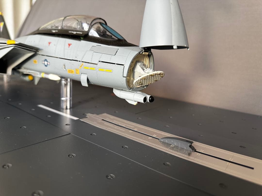 アシェットF-14 トムキャット 1/32 スケールモデル
