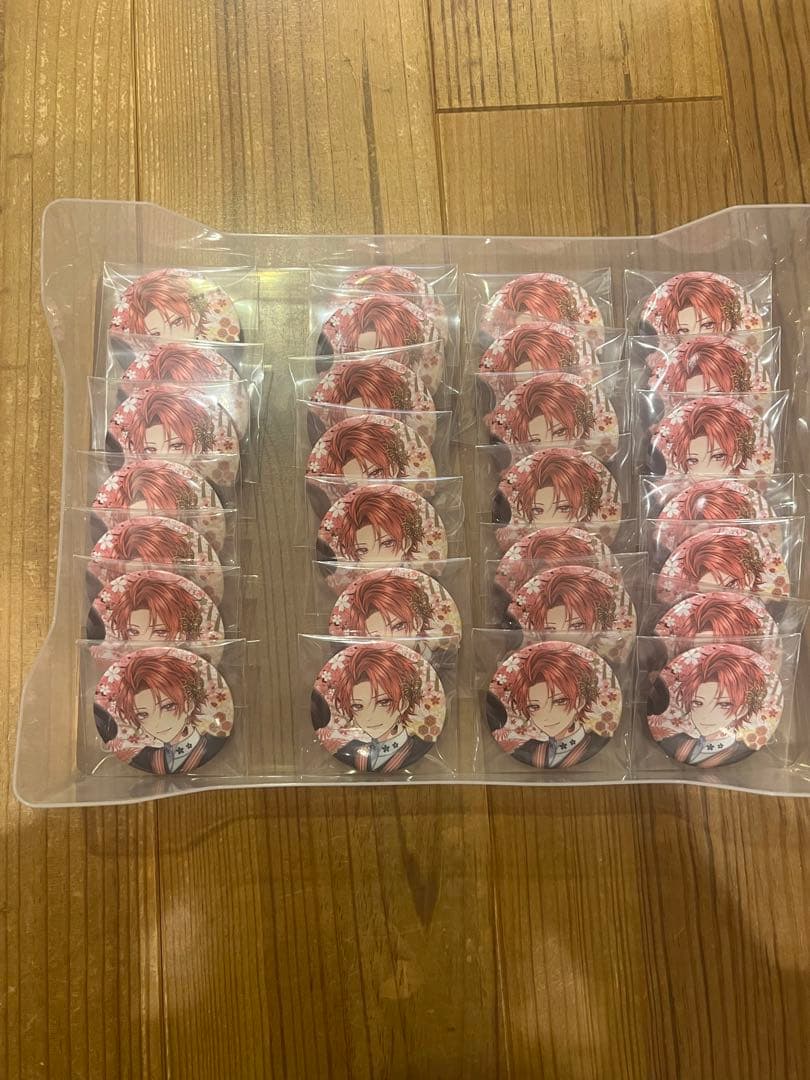 いれいす りうらさん 春は麗し舞え桜吹雪 缶バッジ 56個セット
