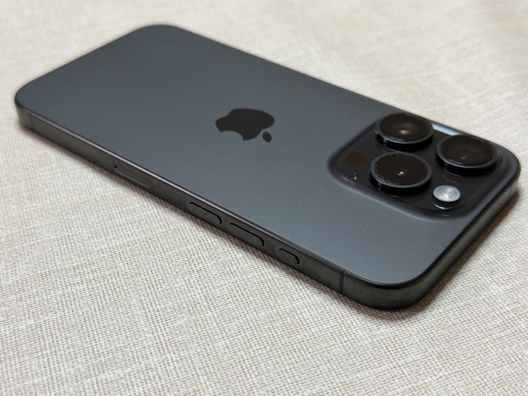 （海外版・中国) iPhone 15 Pro 256GB SIMフリー