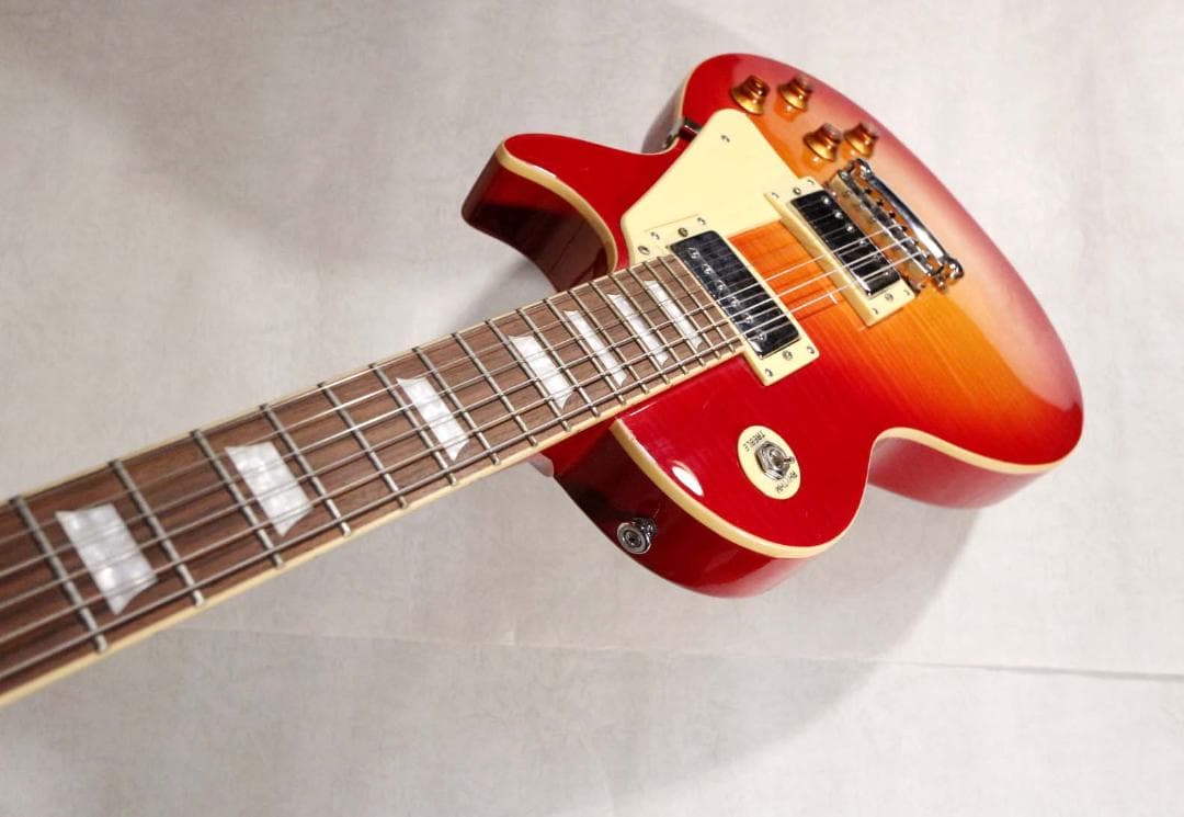 ■おすすめ■K-garage■レスポールタイプ エレキギター■チューナー他付属