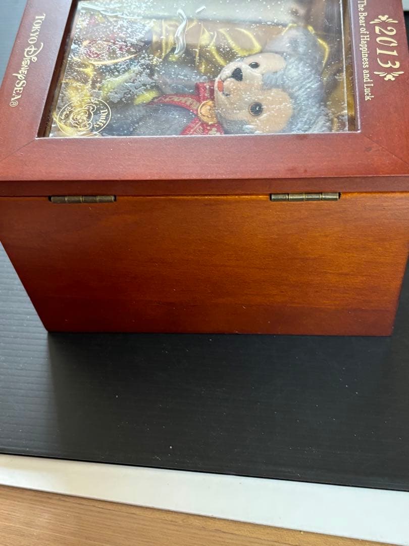 超激レア❣️未使用保管❣️ダッフィー30周年記念 木箱入りぬいぐるみ 元箱あり