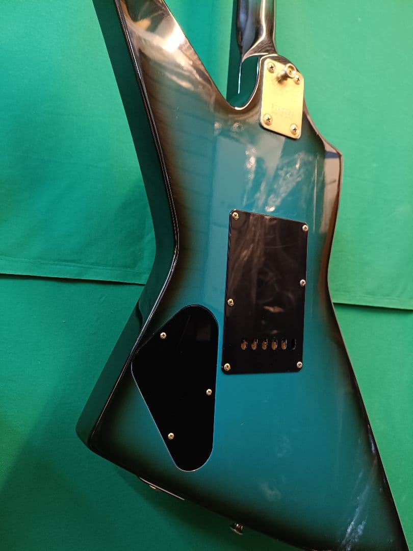 【Aria Pro II】ZZ Deluxe エクスプローラー 国産エレキギター