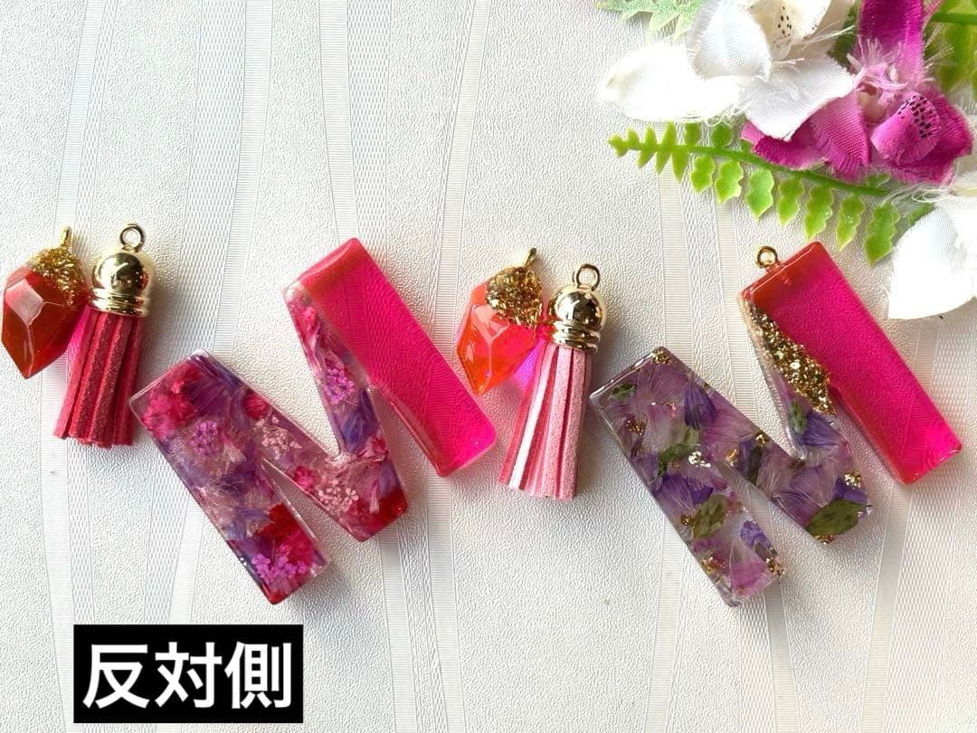 リピ　JOKER様ゴールド専用　イニシャルキーホルダー　ハンドメイド　11点