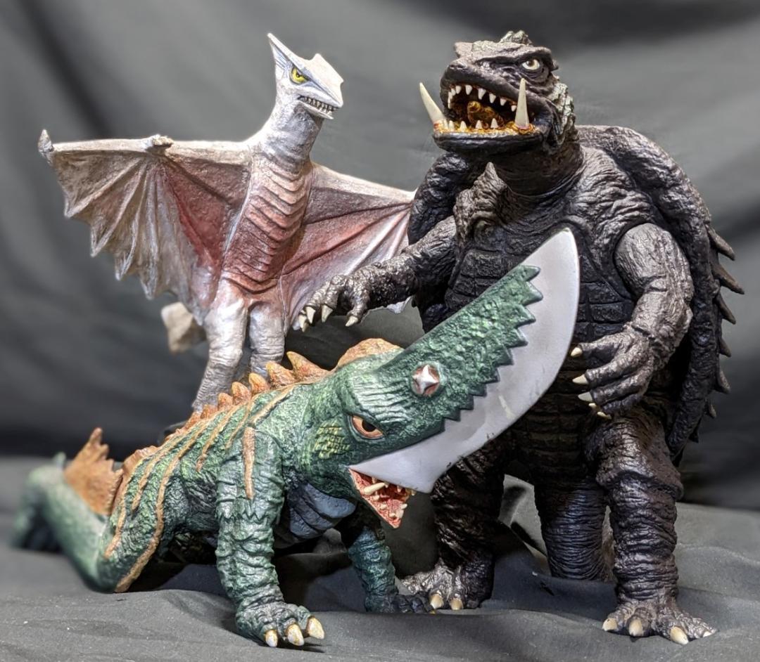 昭和ガメラ未開封＆ギロン未開封＋宇宙ギャオス（ロケット・エクスプラス）３体セット