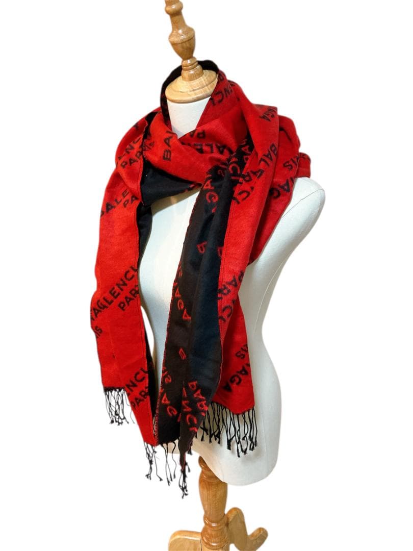BALENCIAGA フリンジ マフラー 防寒具 レッド系×ブラック系