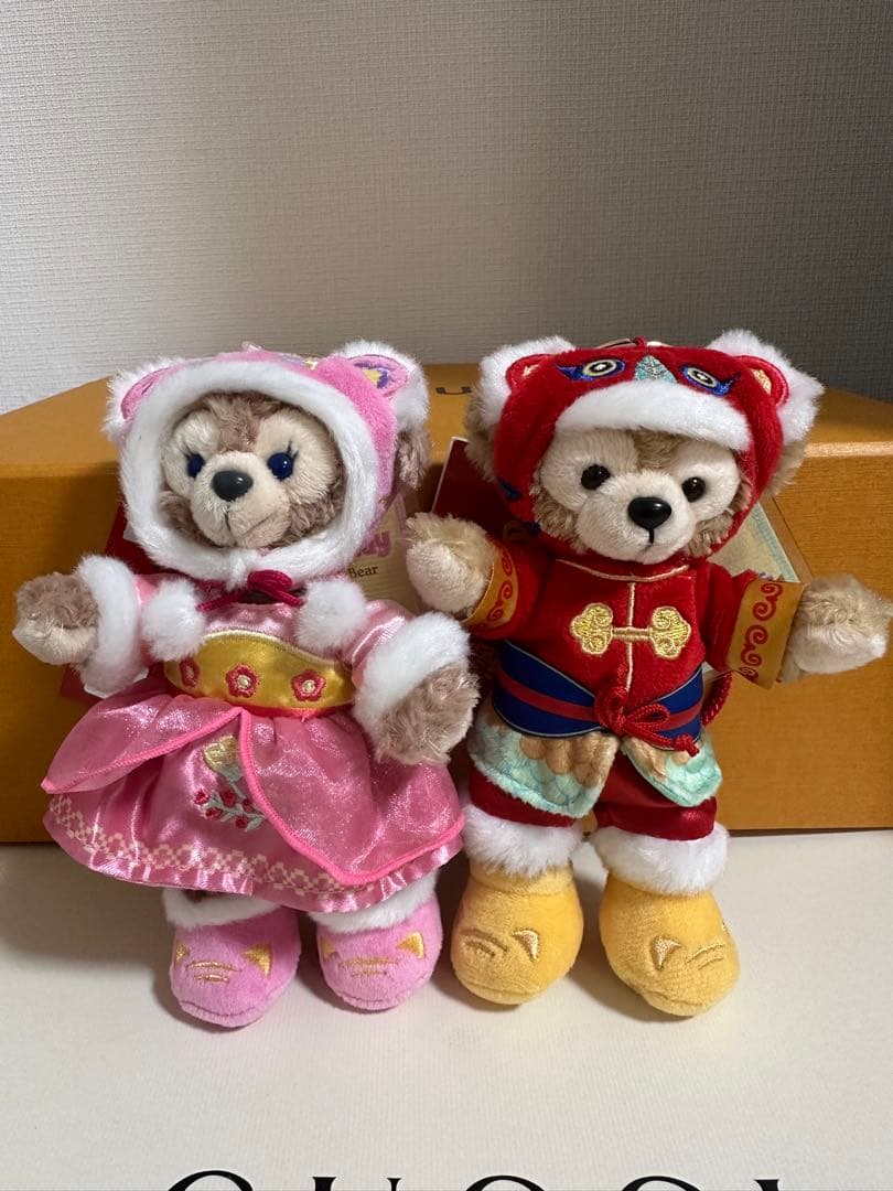 2022年上海ディズニー新春限定ダッフィー&シェリーメイ　ぬいぐるみキーホルダー