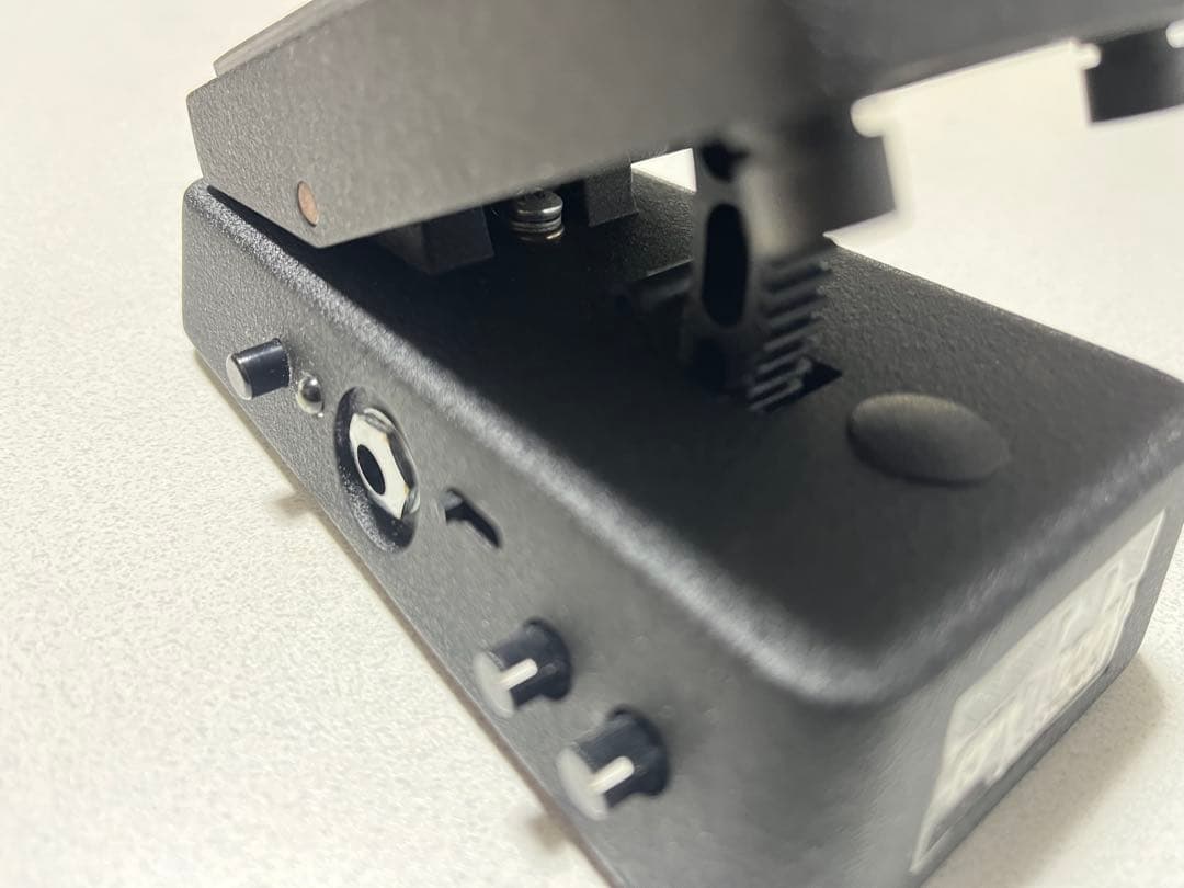 中古美品 Jim Dunlop Cry Baby CBM535AR ワウペダル