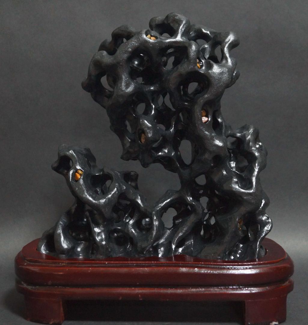 唐物 太湖石 自然体観賞石 水石盆石 飾石 盆景 盆栽 茶室飾 美しい姿