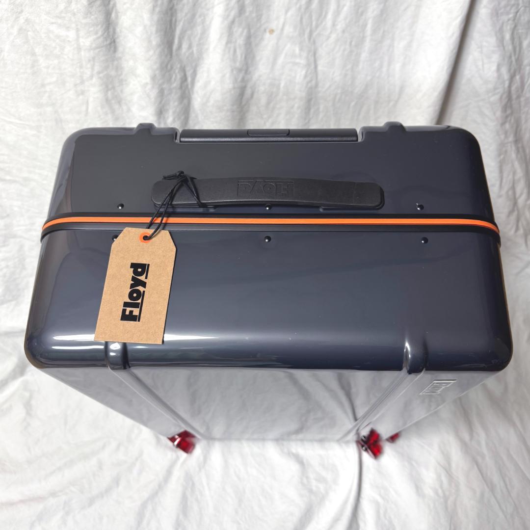 フロイド チェックイン スーツケース ターマックグレイ FLOYD